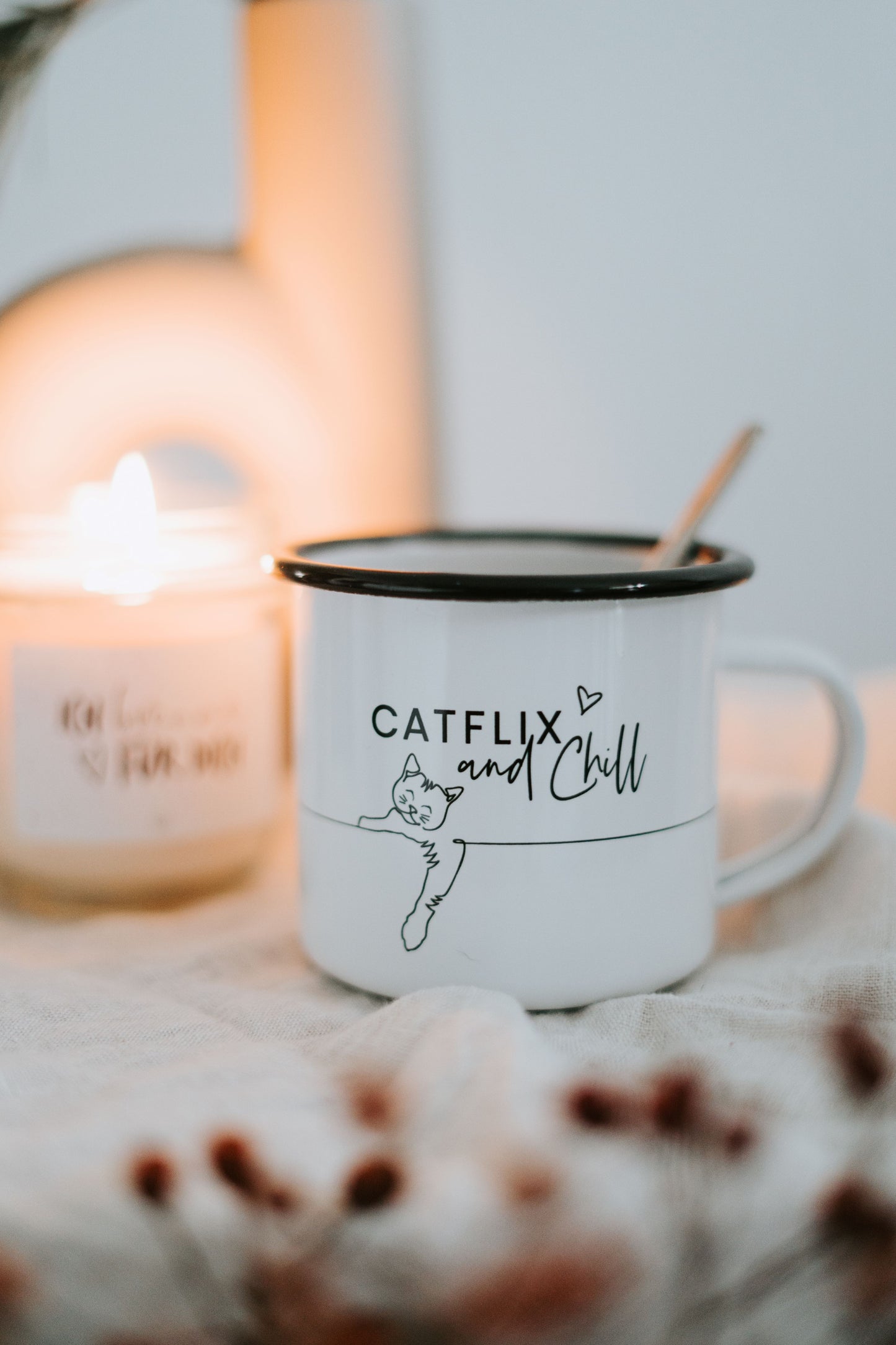 Emaille Tasse Catflix and chill