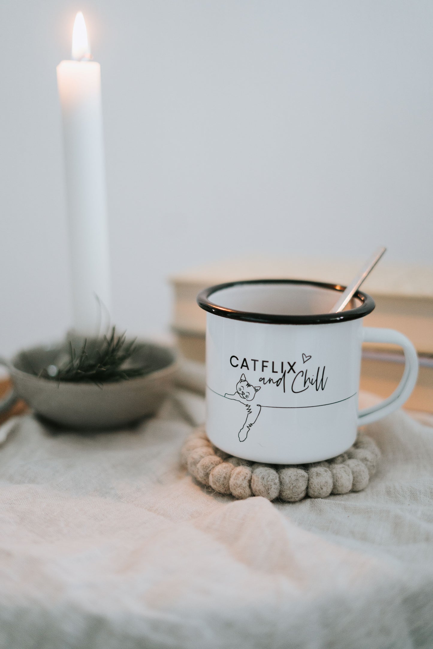 Emaille Tasse Catflix and chill