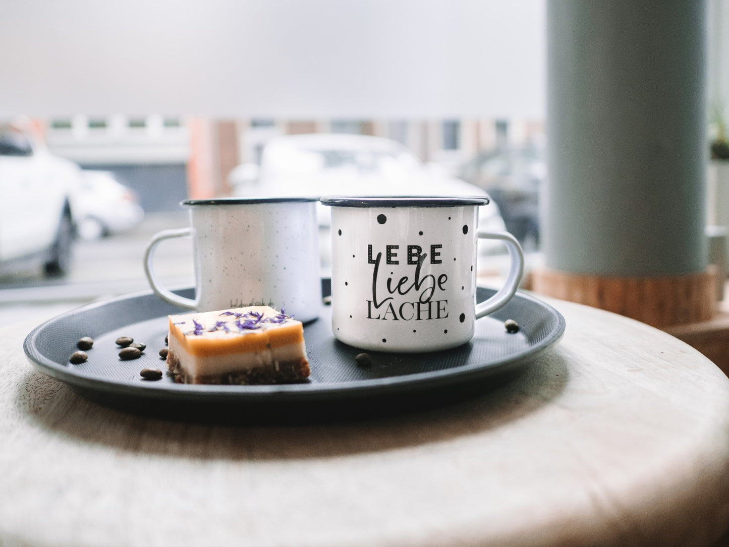 Emaille Tasse Lebe Liebe Lache