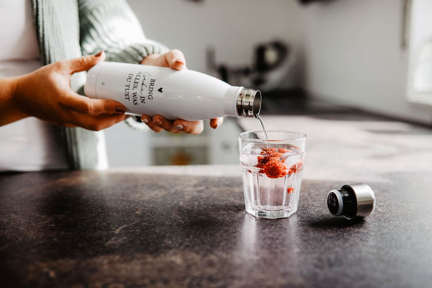 Thermosflasche "Bring Liebe in alles"