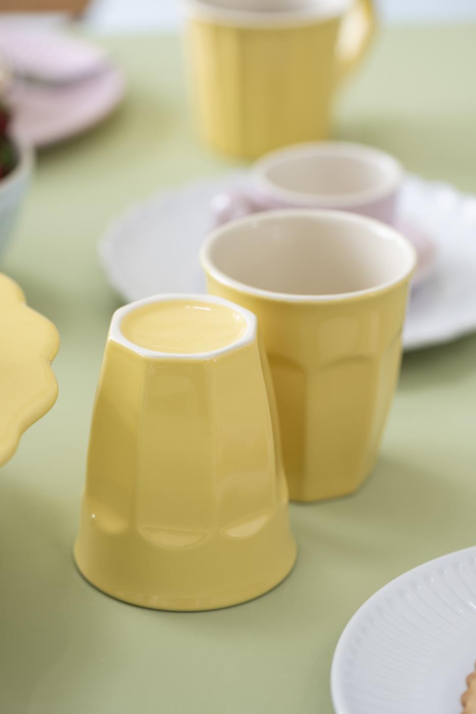 Becher Lemonade