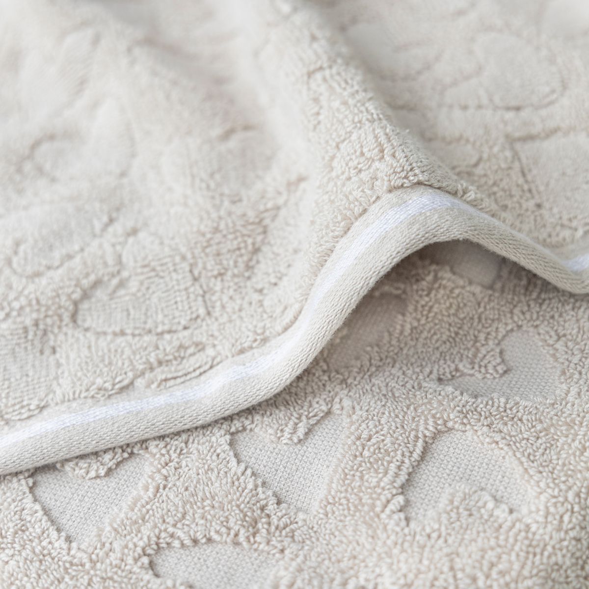 Badetuch Herz 50 x 100 cm beige