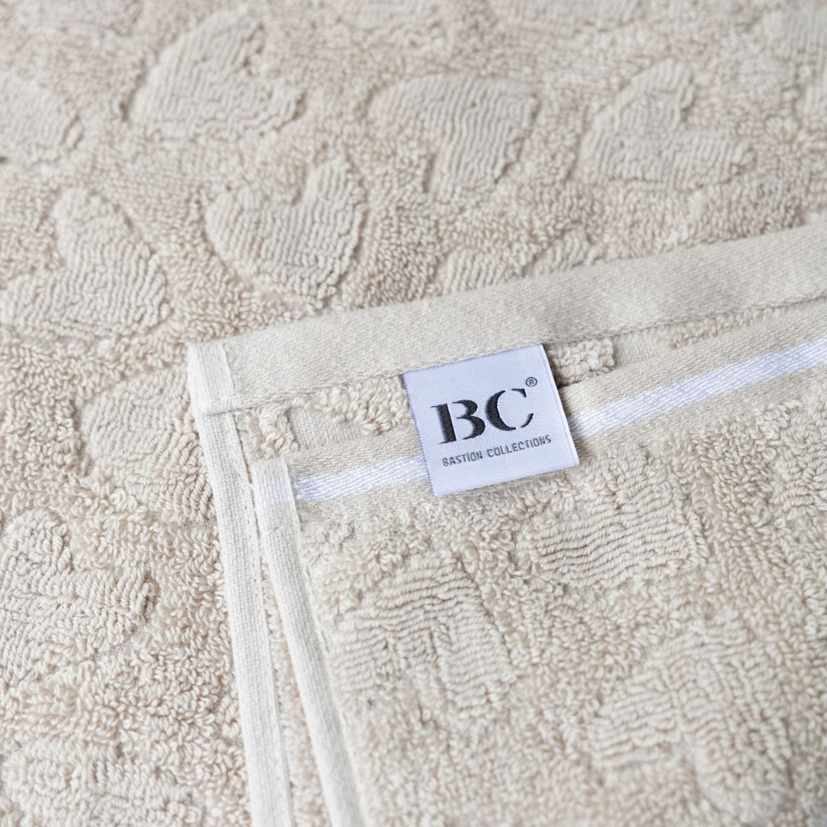 Badetuch Herz 50 x 100 cm beige