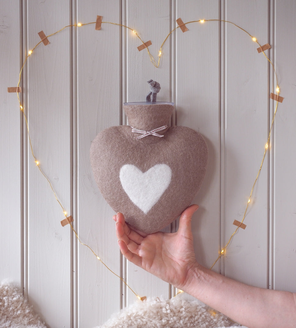 Herz Wärmflasche braun weiss